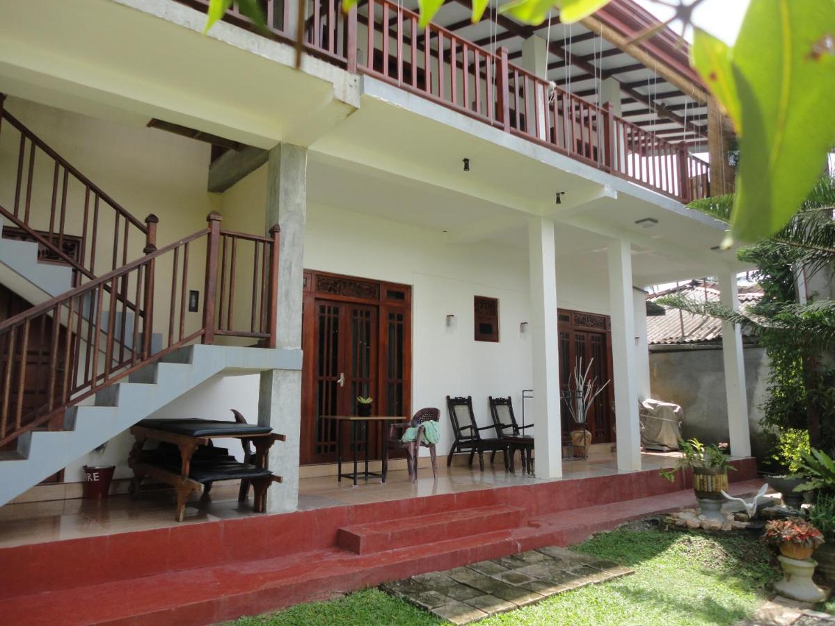 Sapara River Guest Bed and Breakfast Bentota Exterior foto